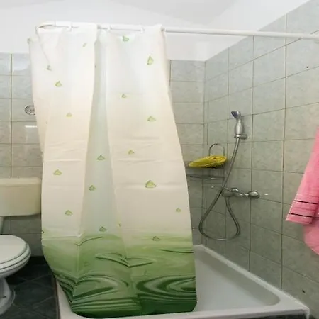 Lala - Two Bedroom With Sea View