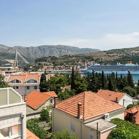 Lala - Two Bedroom With Sea View Apartamento *