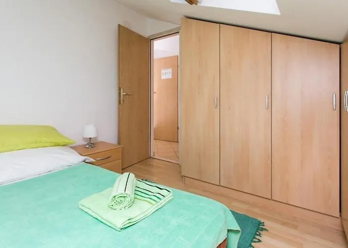 דירה Lala - Two Bedroom With Sea View *