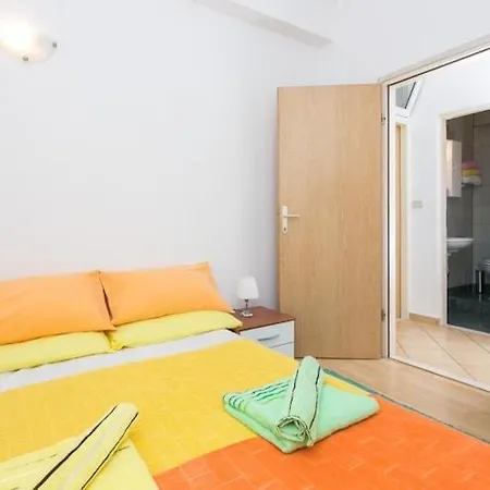 Apartmán Lala - Two Bedroom With Sea View